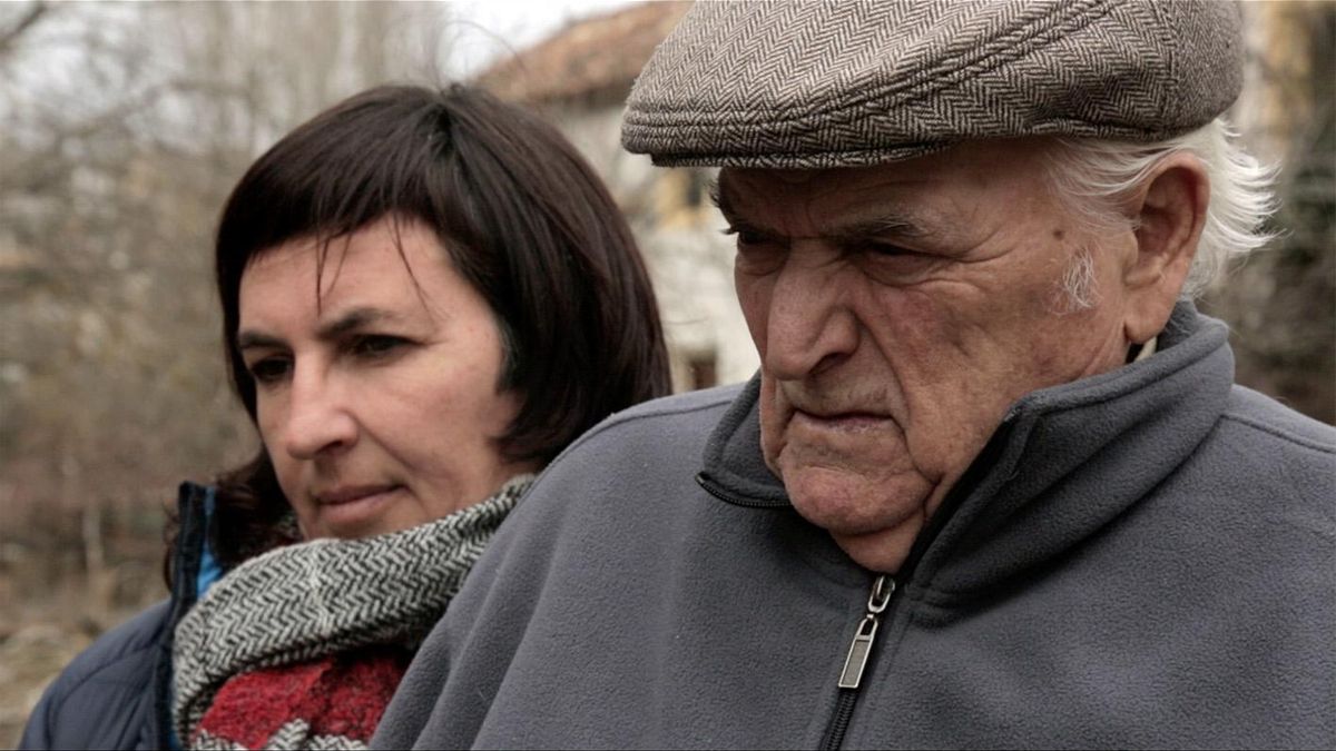 Fotograma de Conchi Meseguer, protagonista del documental '¿Dónde está mi acequia? Anatomía forense de una ciudad' de Joaquín Lisón