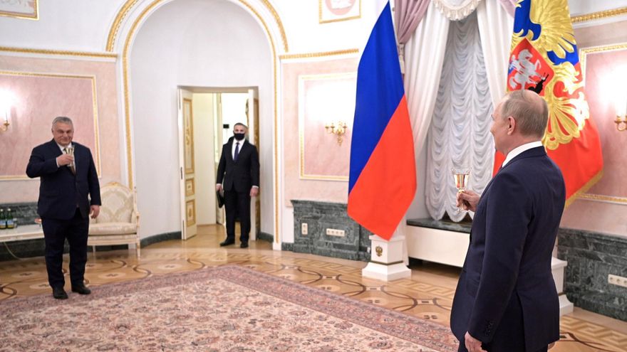 El bloqueo de Orbán al embargo al petróleo ruso agrieta la unidad de la UE ante Putin