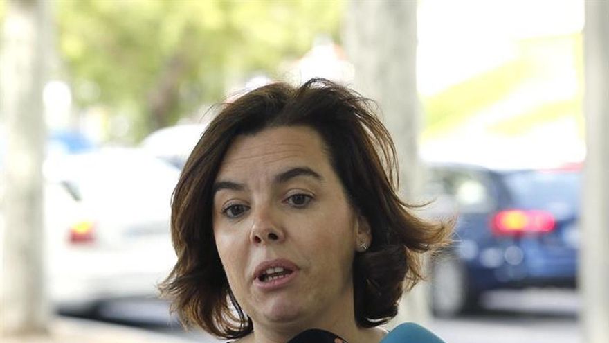 Sáenz de Santamaría: en inmigración hay que estar con UE y dejar demagogias