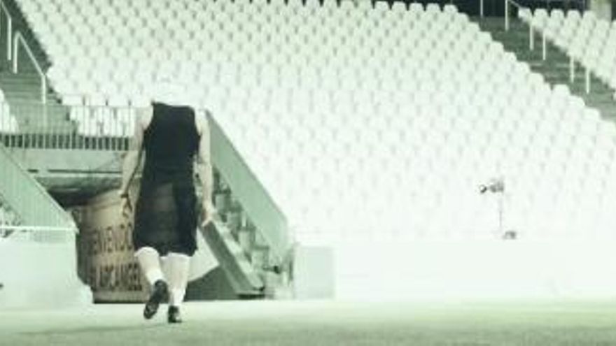 JC Reyes utiliza El Arcángel como escenario de su próximo disco