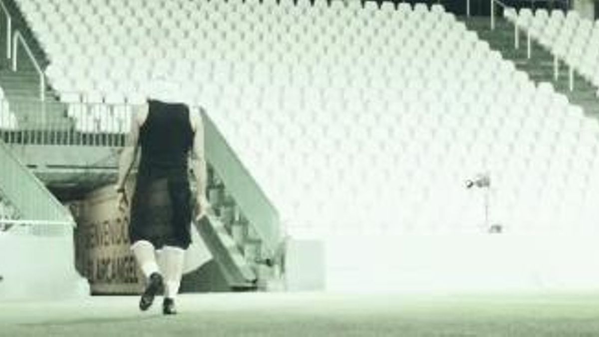 JC Reyes utiliza El Arcángel como escenario de su próximo disco