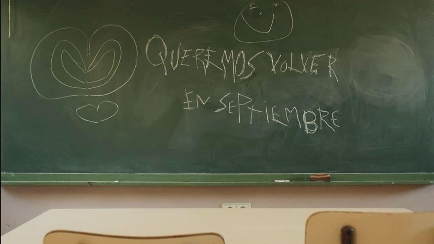 Una familia con ocho hijos salva del cierre un colegio en la provincia de Teruel