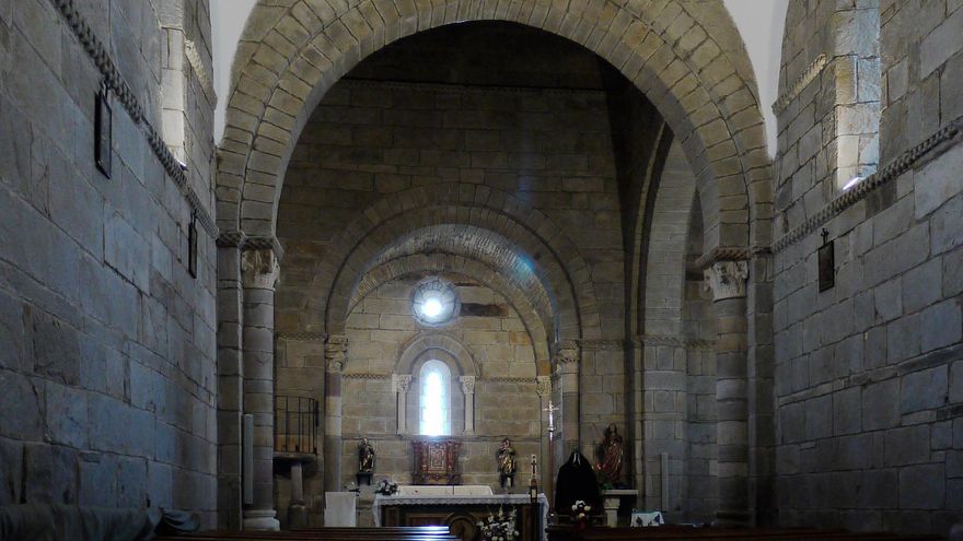 Interior de la iglesia de Santa Marta de Tera. // Häkan Svenson / Wikipedia