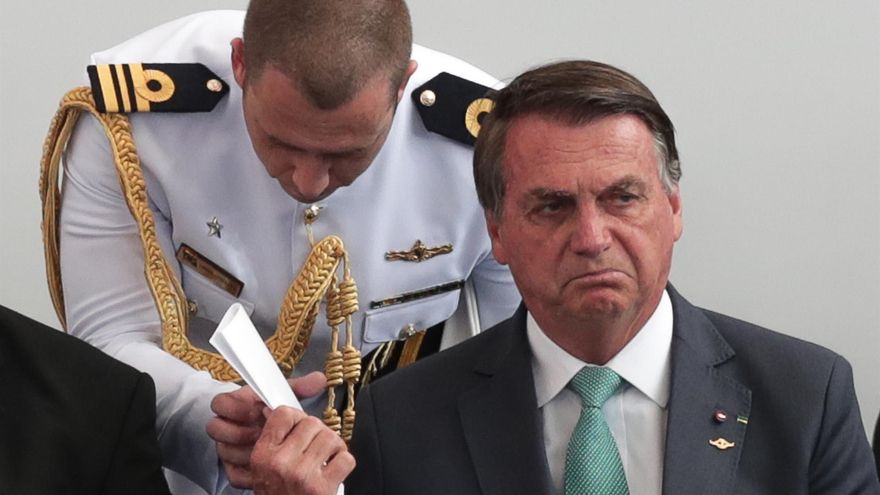 Chomsky, Zapatero, Pérez Esquivel y más de 150 líderes alertan que Bolsonaro impulsa "una insurrección" en Brasil