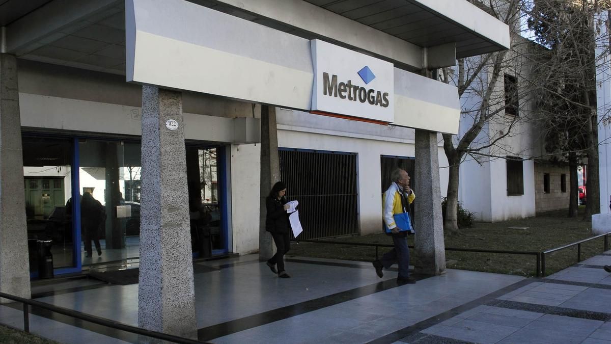 YPF aceptó la oferta de US$780 millones que le hizo Edenor por su participación en Metrogas