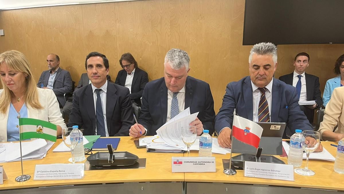 Cantabria demanda una reforma de las reglas fiscales para ampliar el margen de gasto en 2027