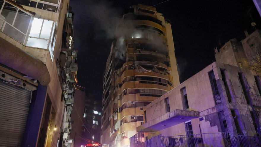 Ataque a un edificio del distrito de Zuqaq al-Blat, en el centro de Beirut, Líbano.