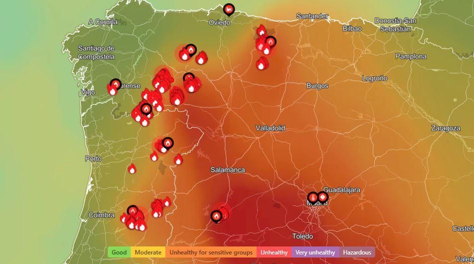 Mapa de incendios forestales en el noroeste de Portugal y España en agosto de 2025.