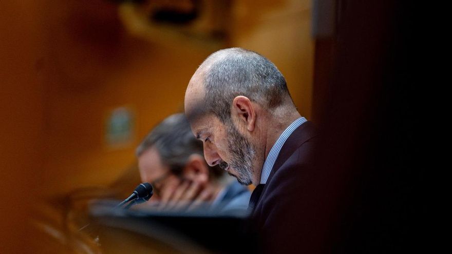 El presidente del Senado, Pedro Rollán, durante una sesión plenaria en el Senado, a 2 de diciembre de 2025, en Madrid (España).