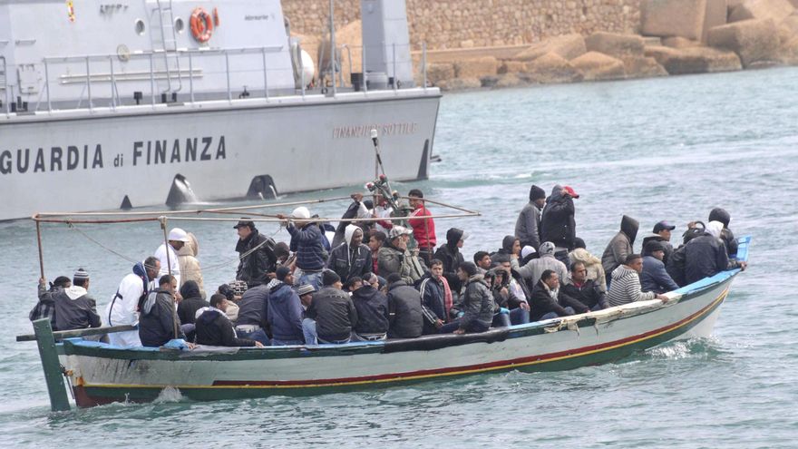 Lampedusa recibe 600 migrantes en 24 horas mientras Italia bloquea dos barcos humanitarios