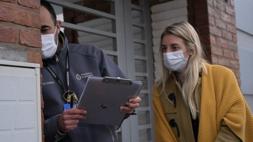 El Gobierno no descartó flexibilizar el cupo de ingreso por vía aérea y explicó qué pasará con los pasajeros varados en otros países