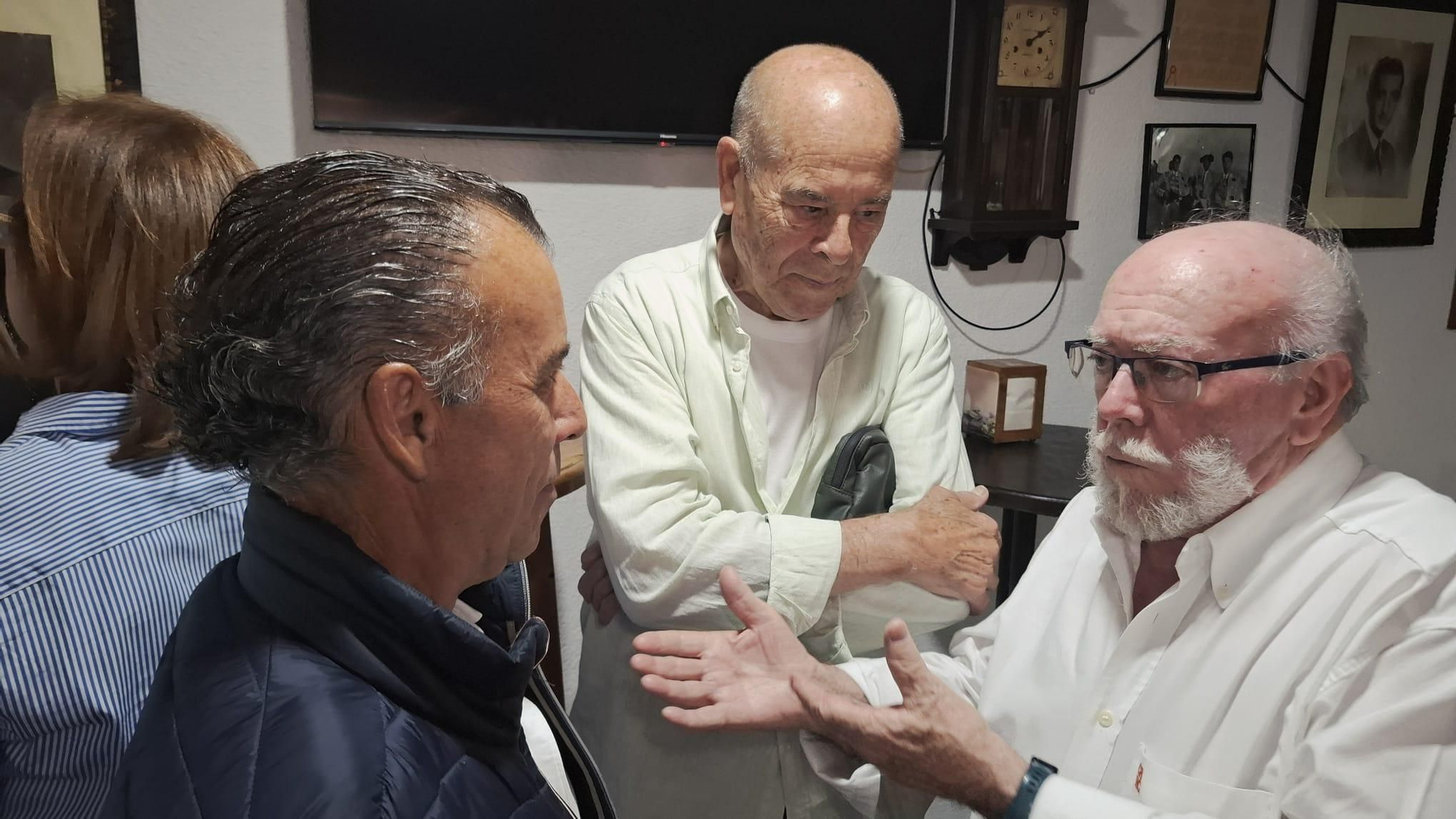 El Club Taurino Calerito acogió el II Encuentro de Exconcejales del Ayuntamiento de Córdoba