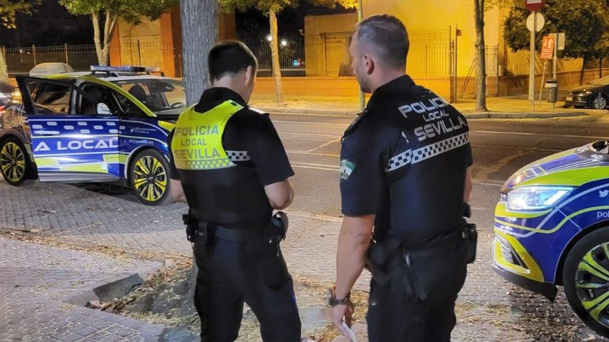 La jueza ordena el cese fulminante de los 44 policías locales de Sevilla con plaza tras las oposiciones amañadas de 2012