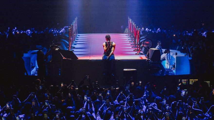 Fans de Quevedo piden "hacer historia" y crear una "marea amarilla" en el único concierto que dará en Canarias este año