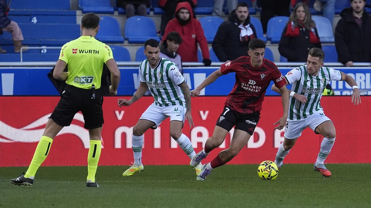 Las imágenes del CD Mirandés - Córdoba CF