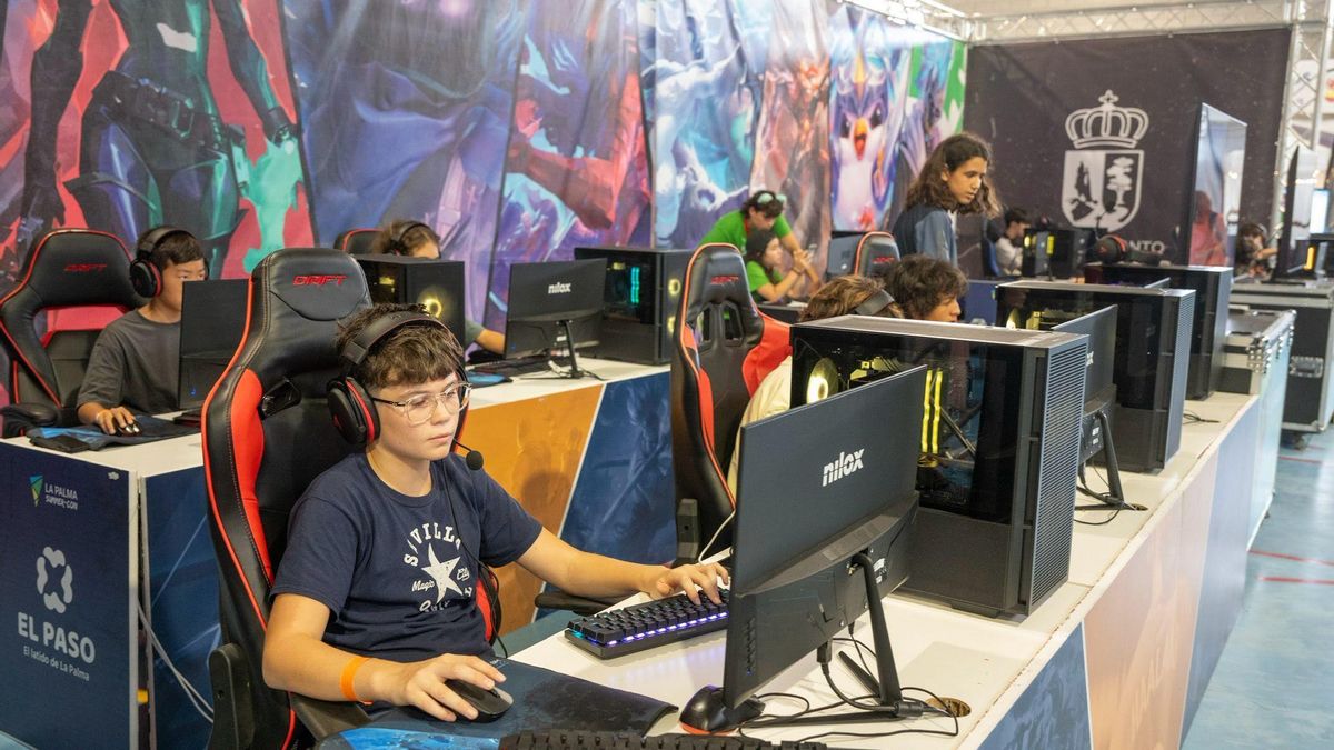 La Palma Summer-Con cierra su cuarta edición tras congregar a más de 2.500 aficionados al gaming, k-pop y cultura geek.