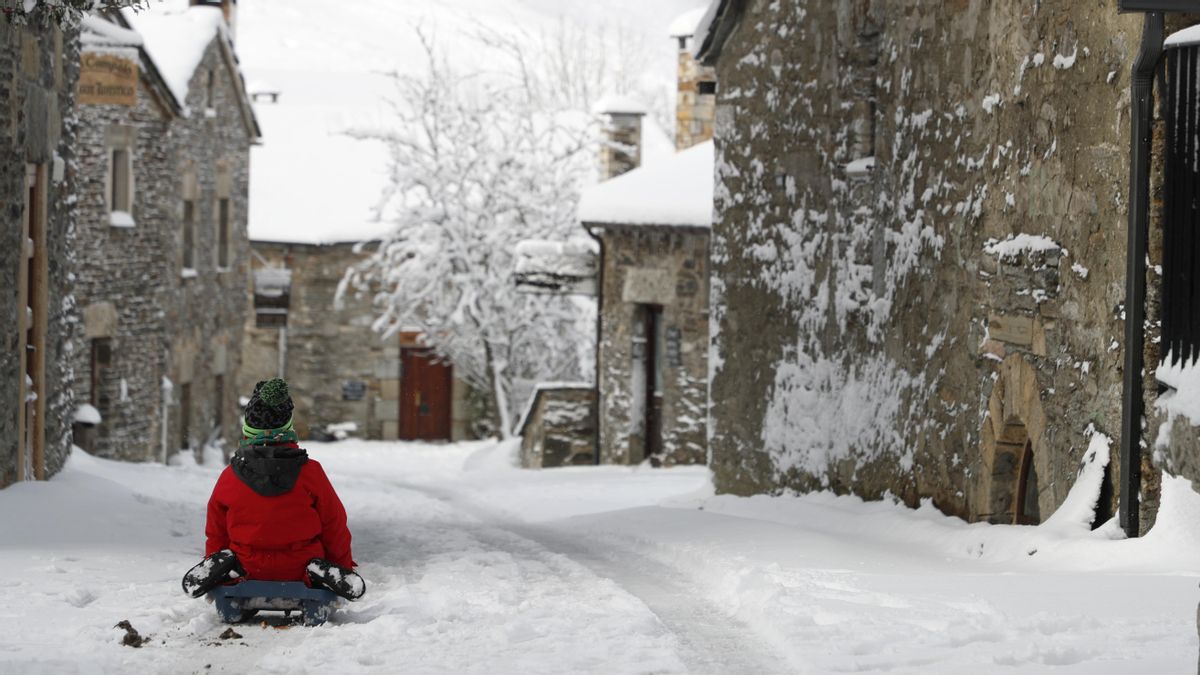 La Aemet avisa de lluvias y ambiente frío para este martes, víspera de Nochebuena