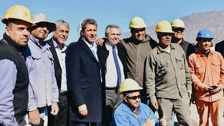 Alberto Fernández busca en un acto de la Uocra mostrar respaldo sindical para pelear en 2023