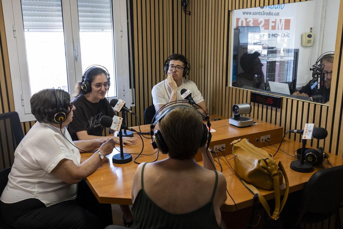 La tertúlia política de las siete de la tarde en Sants 3 Ràdio