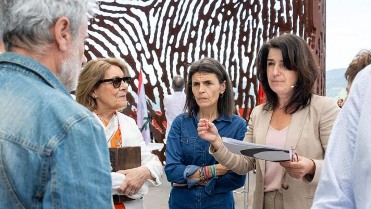 El PNV devuelve a la primera línea política a Aintzane Ezenarro como directora de Derechos Humanos de Gipuzkoa