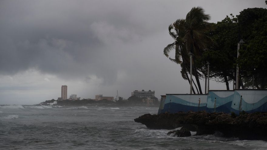 El Caribe alista estrategias de cara al impacto de los huracanes en medio de la COVID