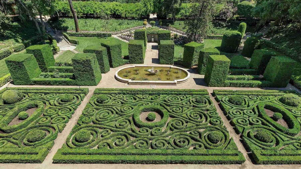 El Palacio de Liria reabre sus jardines solo hasta agosto: visitas por los parterres ocultos de estilo francés