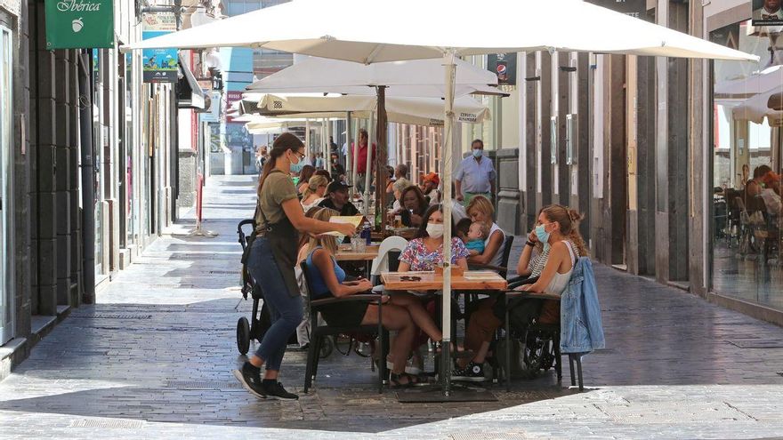 Una treintena de abogados canarios suscriben una batería de propuestas para "hablar con propiedad" de una reforma laboral en España