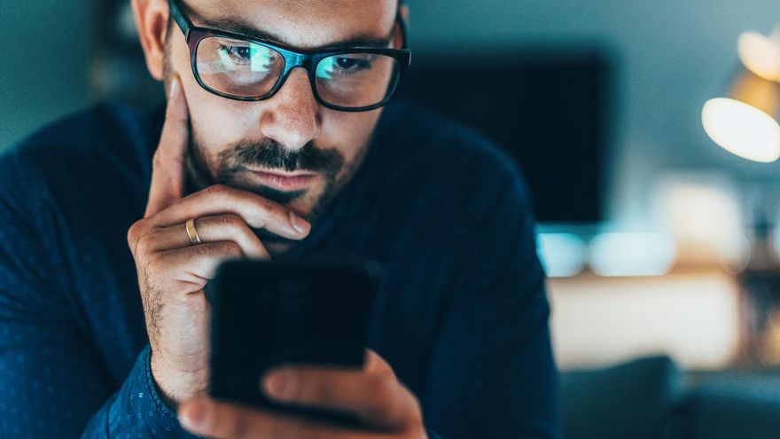 ¿Usar gafas para la presbicia empeora la vista? Mitos y realidades