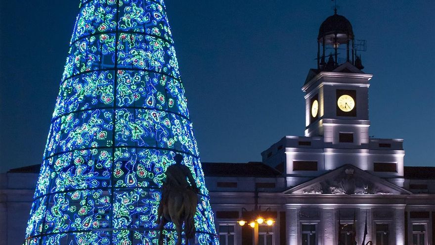 Madrid mantiene las luces durante la Navidad de la crisis energética aunque negociará "medidas de racionalización"