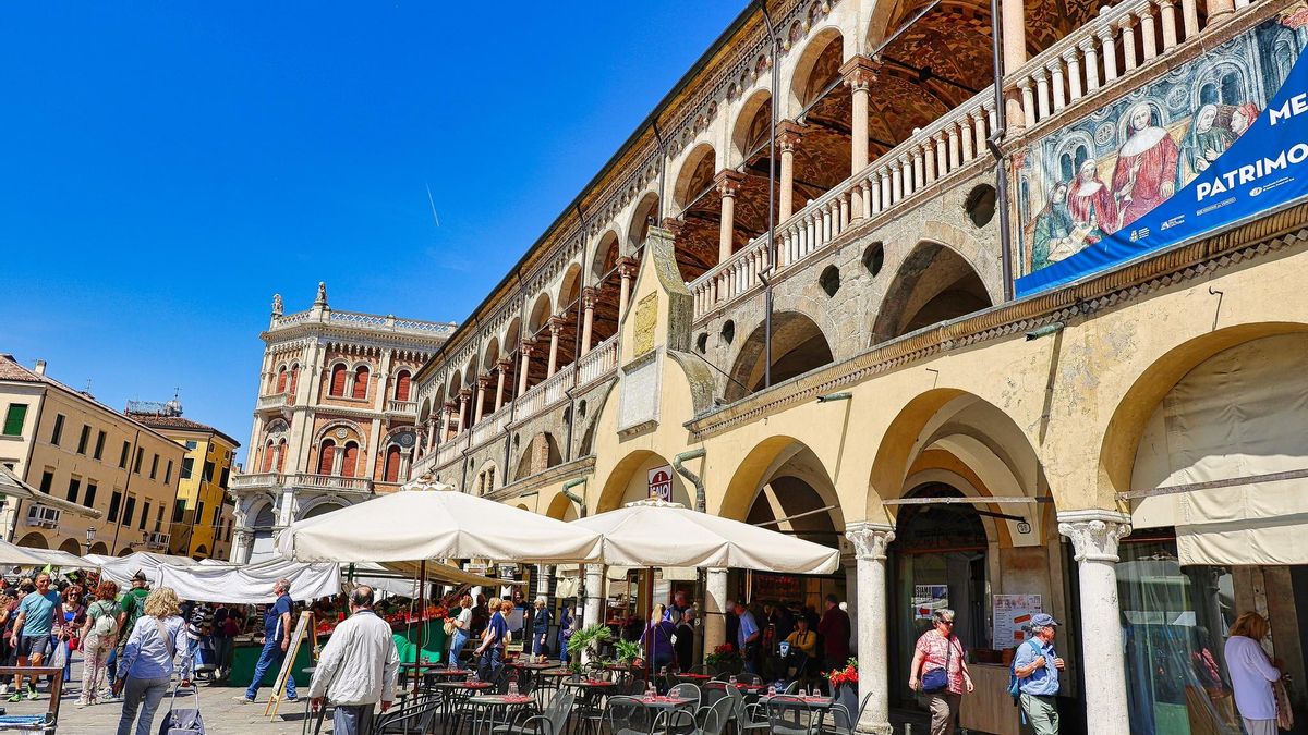 Arcadas del Palacio de la Razón. Este fue el corazón del gobierno paduano durante su edad de oro.