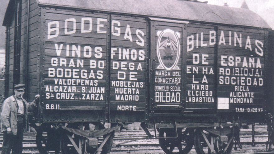 Las bodegas de Valdepeñas aprovecharon el tren para exportar el vino