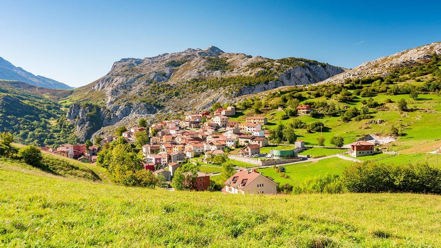 Refugios climáticos: diez pueblos de España que permiten huir del calor y abrigarse por la noche