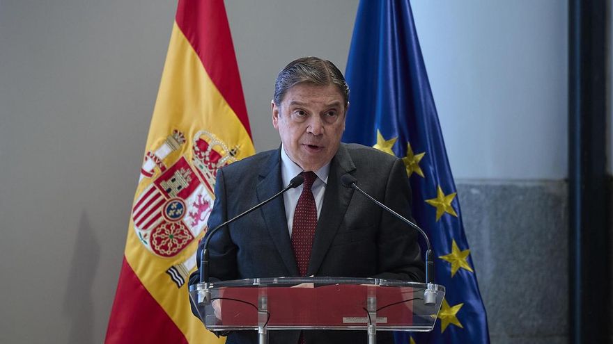 Archivo - El ministro de Agricultura, Pesca y Alimentación, Luis Planas