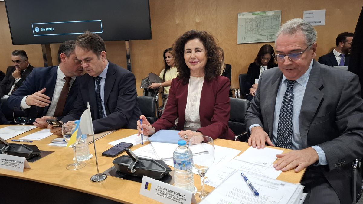 Matilde Asián en el Consejo de Política Fiscal y Financiera convocado por el Ministerio de Hacienda.