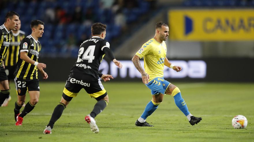 A la UD Las Palmas se le atraganta el Real Zaragoza