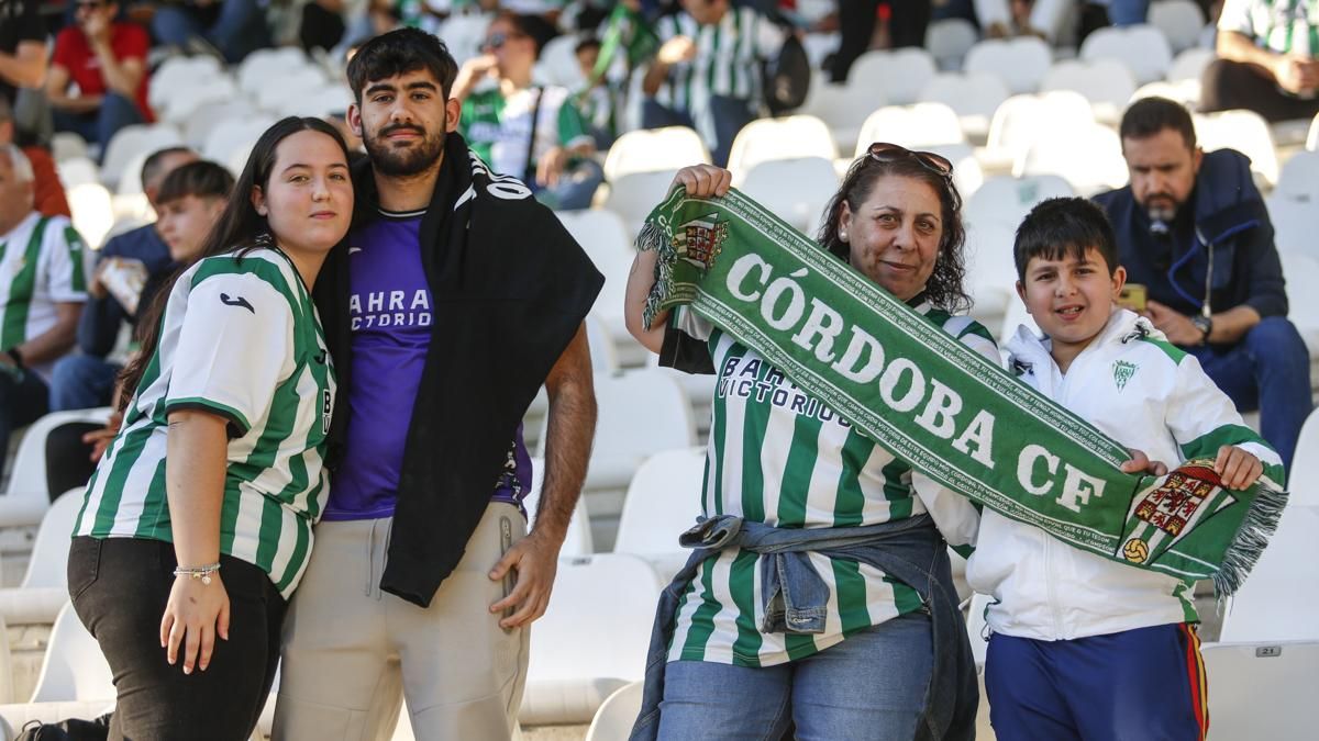 Grada Blanquiverde del Córdoba CF - CD Mirandés