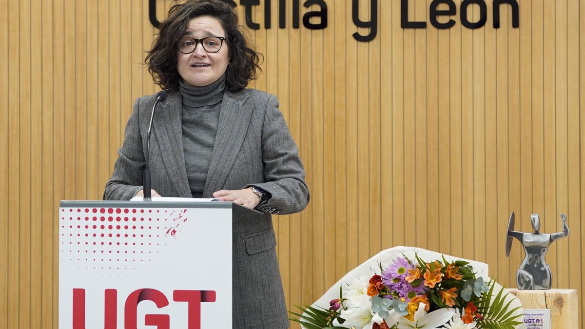 La decana de Filosofía y Letras de Valladolid llama a las mujeres a pensar en su voto el 15M para no retroceder