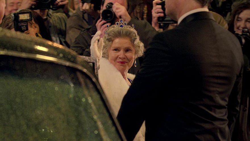 El creador de 'The Crown' afirma que tiene la idea para una precuela, y Netflix le abre la puerta