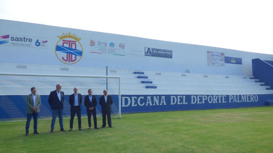 Visita al Estadio Virgen de Las Nieves de la SD Tenisca.