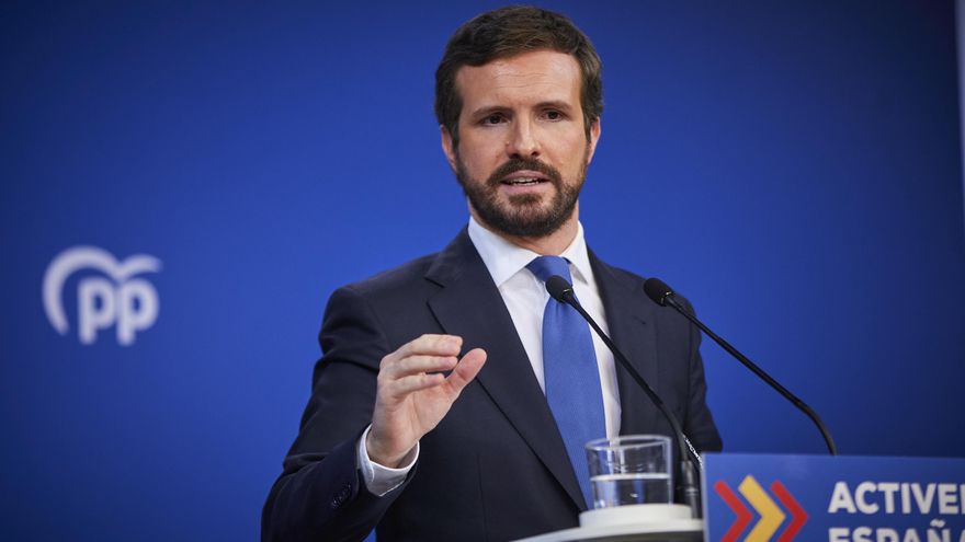 El presidente del Partido Popular (PP) Pablo Casado, comparece en rueda de prensa para hacer balance del año 2020 en la sede del partido, en Madrid (España), a 29 de diciembre de 2020. En la comparecencia, Pablo Casado ha criticado que el Gobierno recurra