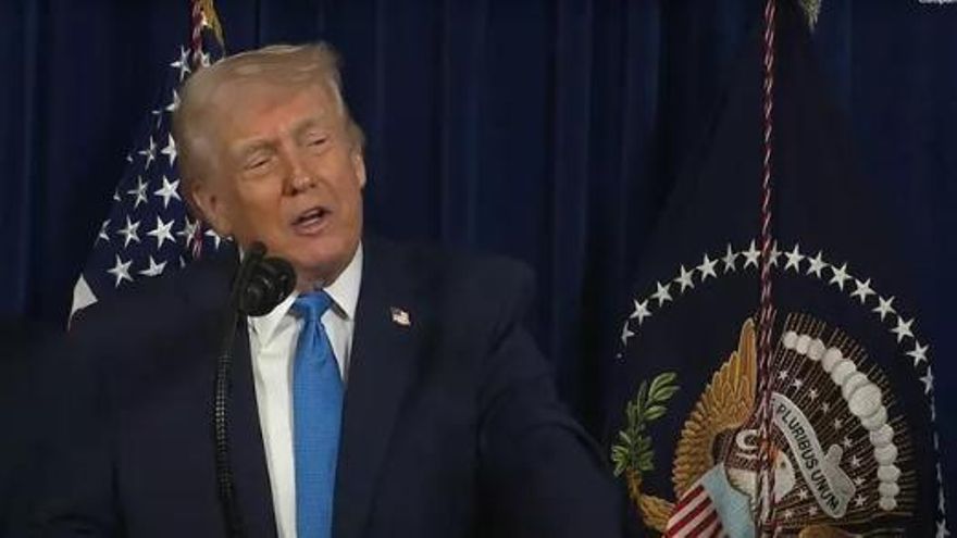 Trump anuncia aranceles del 25% para "cualquier país con relaciones comerciales" con Irán mientras sopesa un ataque militar