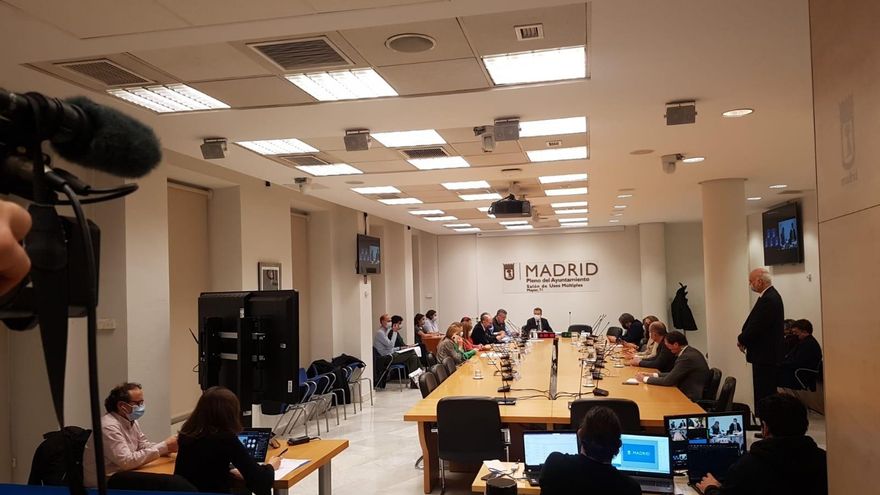 Comisión municipal de investigación en Madrid por el presunto espionaje a la presidenta de la Comunidad, Isabel Díaz Ayuso.