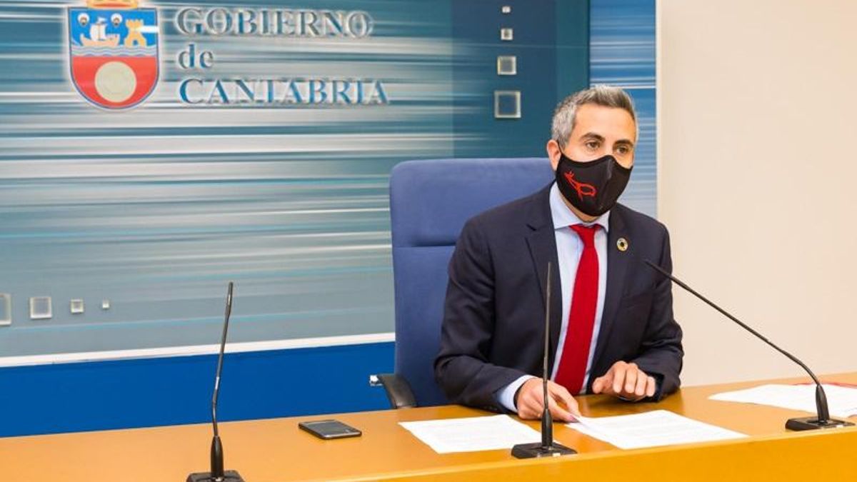 El vicepresidente del Gobierno regional, Pablo Zuloaga, durante la presentación de los acuerdos