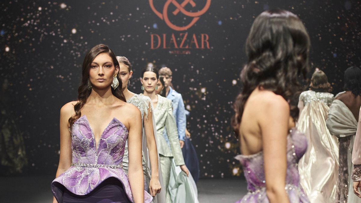 Diazar Atelier presenta su colección “Night Lotus” en la Semana Internacional de la Moda de Tenerife 2026