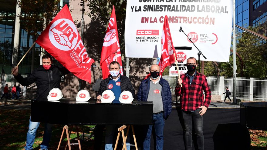 Protestan por incumplimientos de seguridad laboral en obras del Isabel Zendal