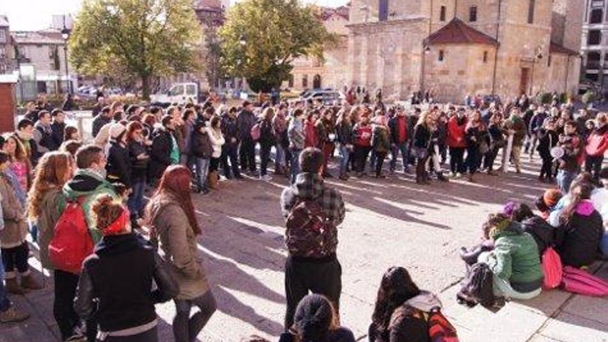 Concentración contra la Lomce este miércoles, 20 de noviembre.