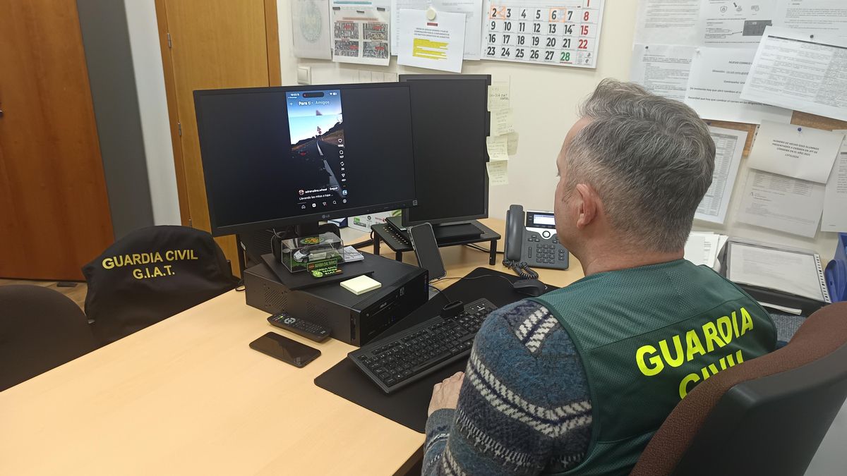 Identificado un motorista que difundió un vídeo haciendo caballitos y circulando por el carril contrario
