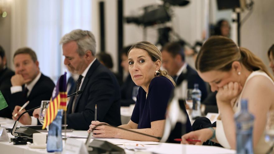 Ataques a Guardiola, discreción con Azcón: el PP, atrapado en una doble negociación con Vox