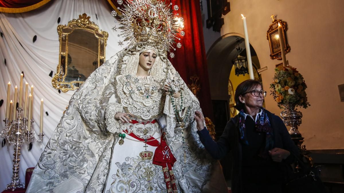 Besamanos de la Virgen de la Paz