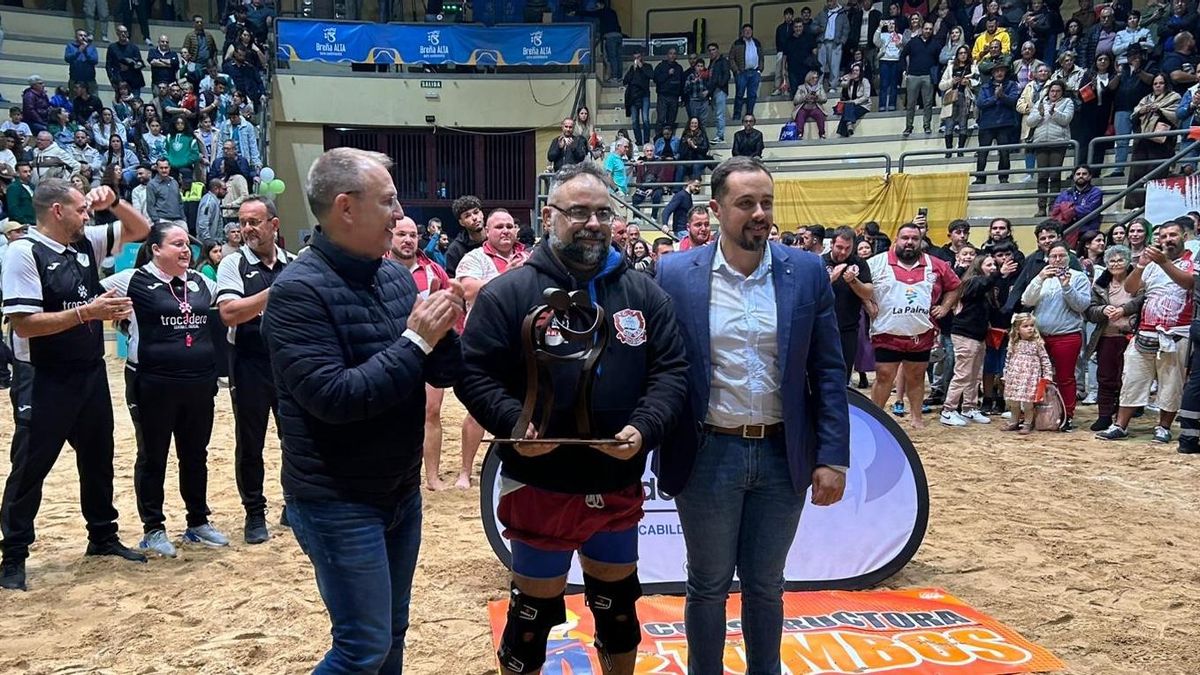 Villa de Mazo celebra el título de campeón de Liga del Club de Lucha San Blas